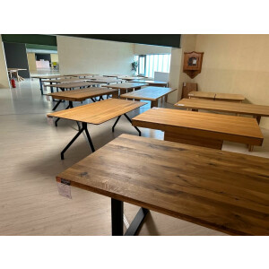 Eiche Massivholz Tische im Outlet